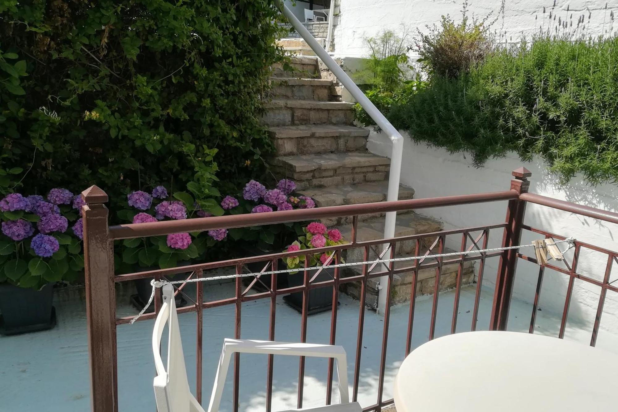 Scorpios Hotel&Suites Samos Town Exterior foto