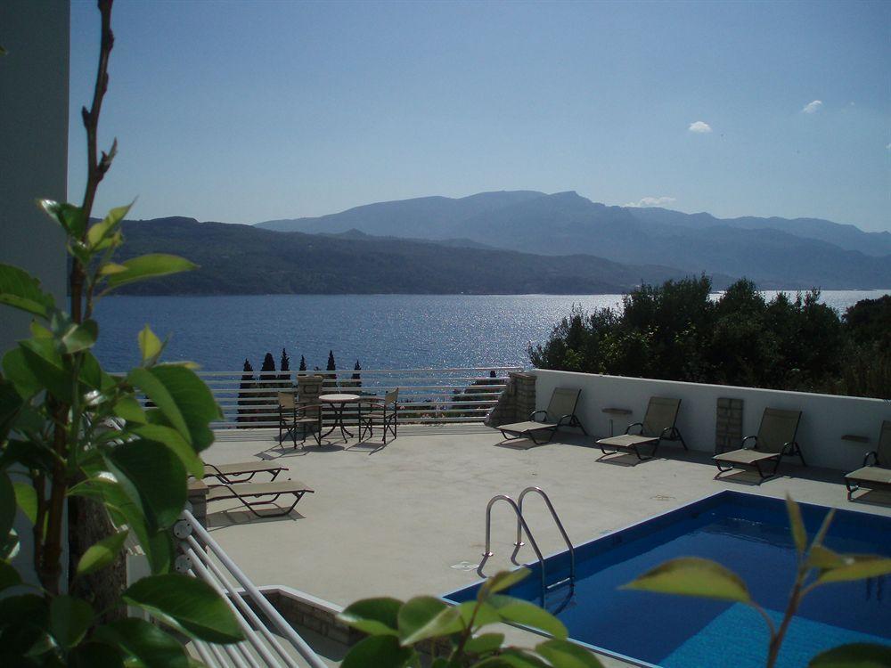 Scorpios Hotel&Suites Samos Town Exterior foto