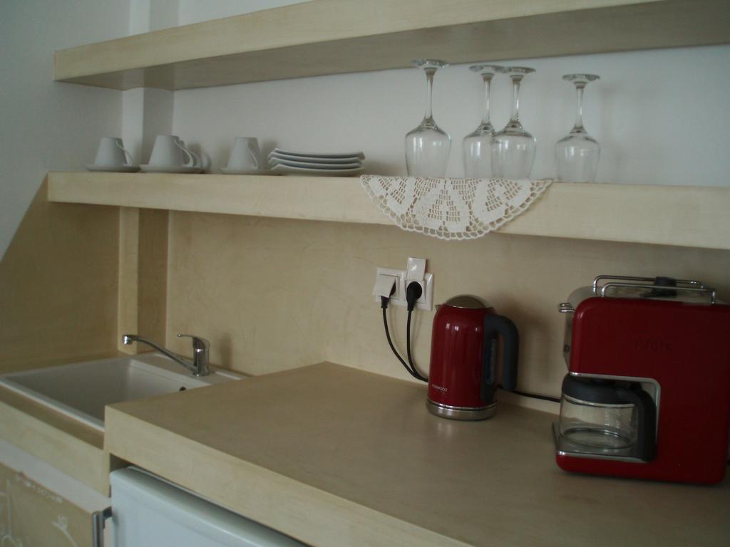 Scorpios Hotel&Suites Samos Town Habitación foto